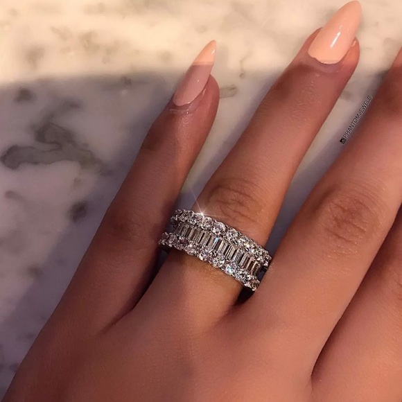 ✨Sparkling Wide Band✨ - Picture 2 of 4